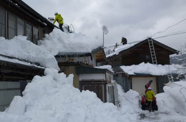 雪下ろし