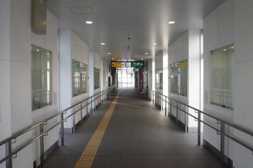JR湯沢駅東西自由通路(ゆうゆうロード)の写真