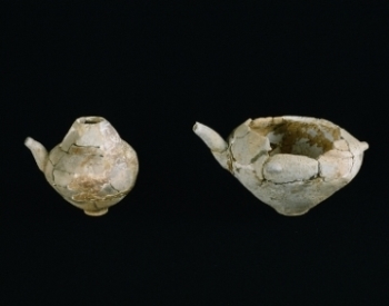縄文時代後期後半の注口土器(山田字中屋敷出土)の画像