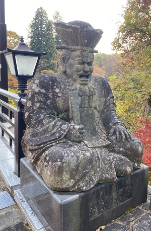 三途川渓谷の閻魔大王像