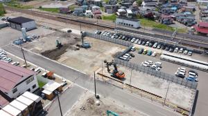 立体駐車場（国道13号線側から撮影）