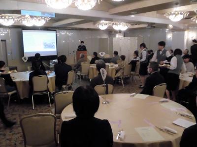 帰国報告会の様子