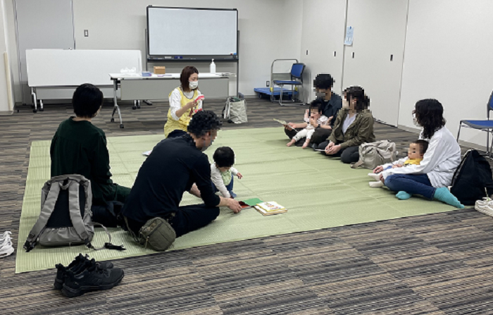 歯科衛生士による講話の様子