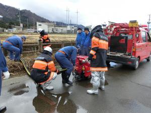 ポンプ操作訓練　吸管取付