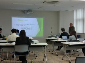 おがちふるさと学校のプレゼンの様子