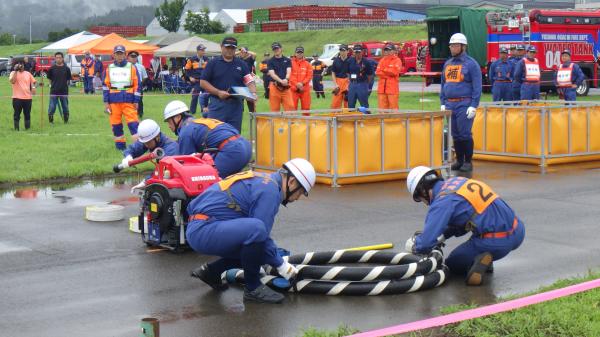 院内横堀分団の操法のようす