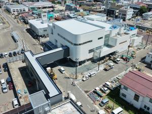 複合公共施設（国道13号に向かって撮影）